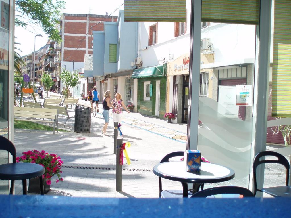 Hostal Puig Rom Ρόζες Εξωτερικό φωτογραφία